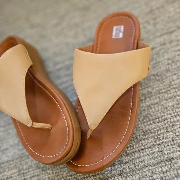 nude fit flops - Picture 4 of 6